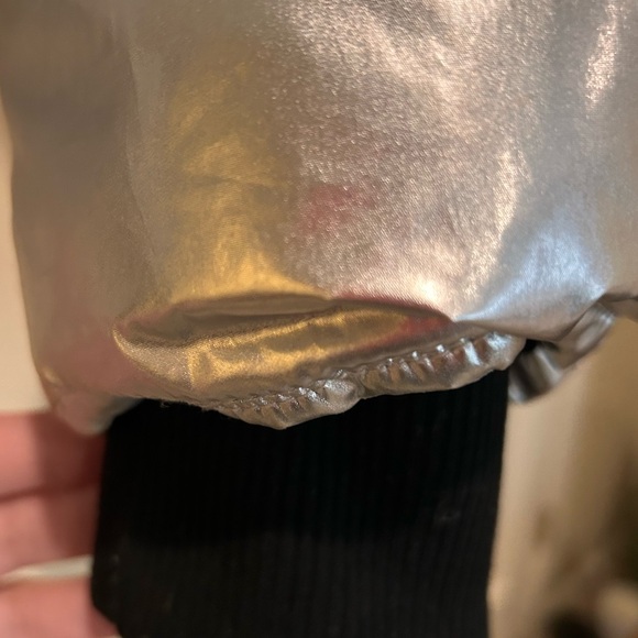 FOREVER 21 SIZE SMALL - Picture 3 of 5